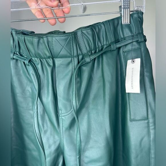 Anthropologie Pilcro Faux Leather Soft Parachute Pants Green Size S NWT - Picture 4 of 6